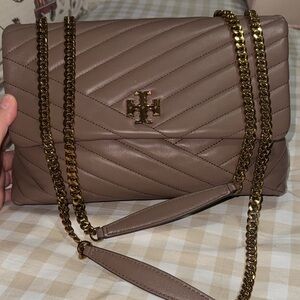 Tory Burch Quilted Leather Shoulder Bag in Mauve Taupe with Gold Chain